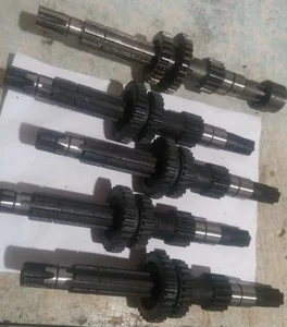 Вали, шестерні Вали, шестерні