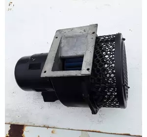 Наїзник (вентилятор охолодження) болгарського двигуна постійного струму МР 132 Наїзник (вентилятор охолодження) болгарського двигуна постійного струму МР 132