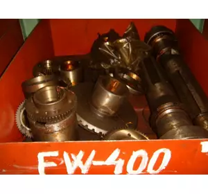 Запчастини на фрезерні верстати FSS, FUW, FW, C-500, FkRS Запчастини на фрезерні верстати FSS, FUW, FW, C-500, FkRS