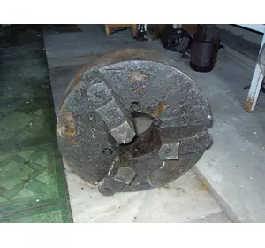 3-х та 4-х кулачкові токарні патрони 160-500 мм 3-х та 4-х кулачкові токарні патрони 160-500 мм